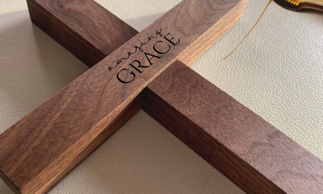 Cross wall art decor